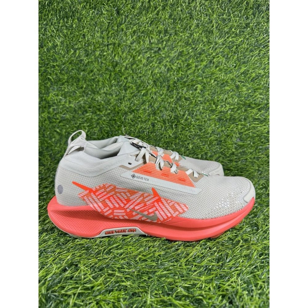 Nike Pegasus Trail 5 GTX Men's 10 Hyper Crimson Light Silver FQ0908-004